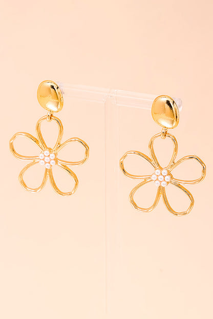Gold Vintage Cut Out Flower Pearl Decor Stud Earrings